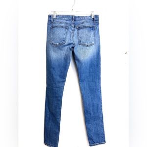 Rich & Skinny Jeans sz 27. Please see pictures for more details